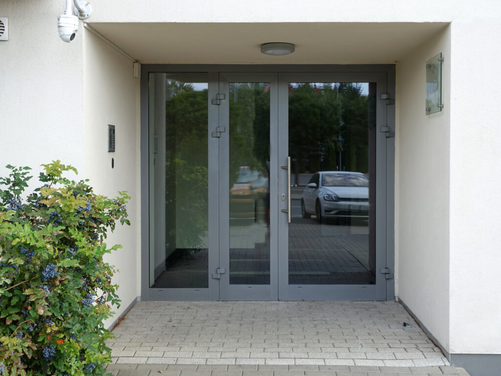 Drzwi Aluminiowe - Estetyka na najwyższym poziomie